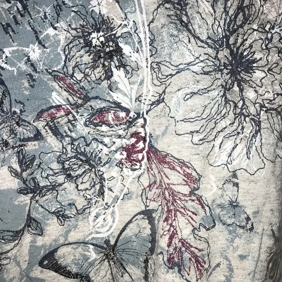 ✅Sonoma V Neck Tee - Picture 2 of 4